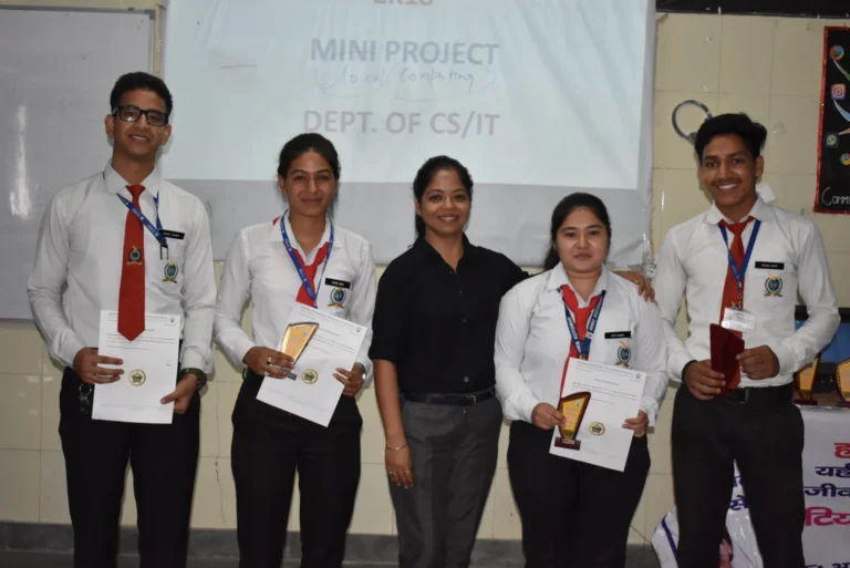 Porject Presentation Event-2k18 – IHMS Kotdwar, photo 4