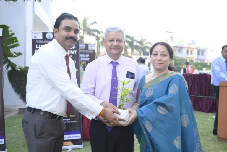 Limca Book of World Record "251-Mocktails" – IHMS Kotdwar, photo 53