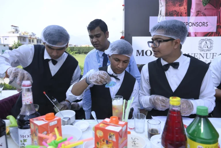 Limca Book of World Record "251-Mocktails" – IHMS Kotdwar, photo 34