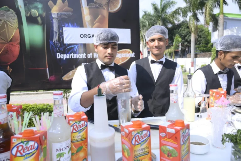 Limca Book of World Record "251-Mocktails" – IHMS Kotdwar, photo 19