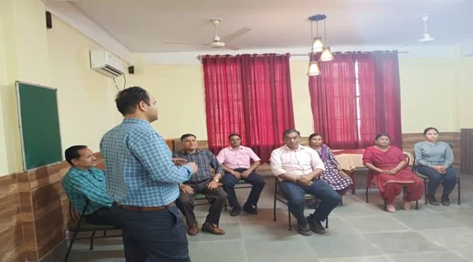 Workshop on Dining Etiquettes 2022-23 – IHMS Kotdwar, photo 2